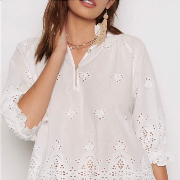 Tart Collections White Eyelet Blouse Lilliana Top Size Small - Picture 2 of 6